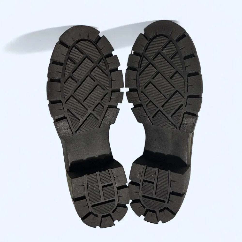 Madden Girl Black Chain Loafers 7M Chunky Lug Sole Platform Academia Goth‎ Y2K